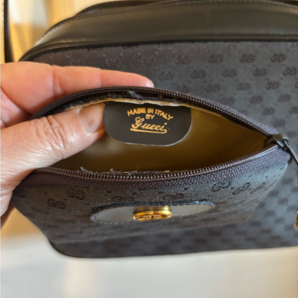 Vintage Gucci Accessory Line Micro GG Monogram Crossbody bag Coin Makeup Pouch - Picture 9 of 12